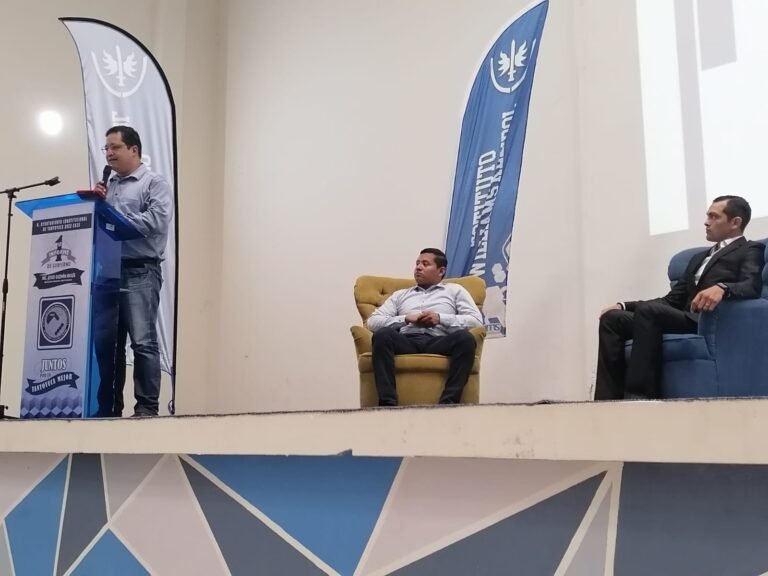 Imparten pláticas a alumnos sobre salud mental