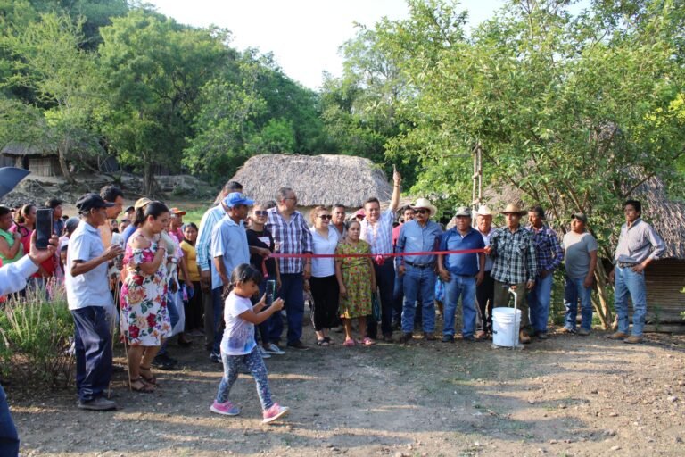 EN HISTÓRICA JORNADA, INAUGURAN SISTEMA DE AGUA POTABLE EN CUEVA DEL TIGRE