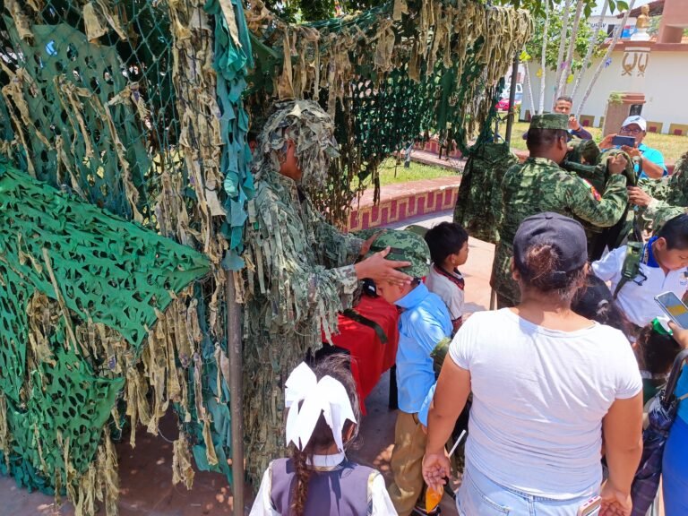 REALIZA EJÉRCITO JORNADA DE ACERCAMIENTO CON LA POBLACIÓN DE PUEBLO VIEJO