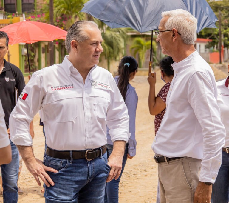 Gobierno de Adrián Oseguera Continúa Construyendo Mejores Accesos para los Maderenses