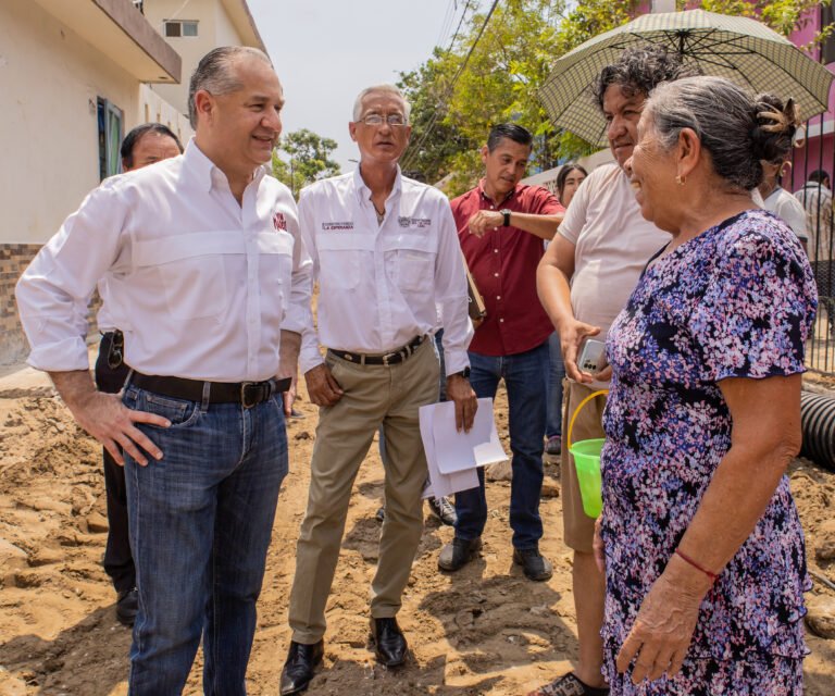 Seguimos haciendo historia en pavimentación: Adrián Oseguera