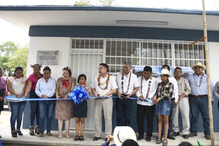 Inaugura JGA aula en escuela primaria