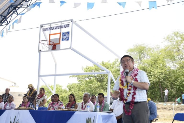 Entrega JGA obra en escuela telesecundaria