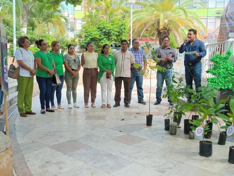 Concientizan a la ciudadanía en la siembra y cuidado de los árboles