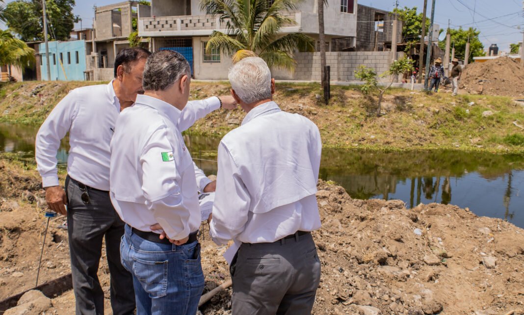 Supervisa Adrián Oseguera Avance de Construcción de Puente en la Zona Norte de Ciudad Madero