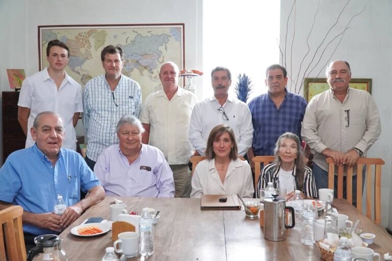 Reconocen Ganaderos de la Región Trabajo Legislativo de Rosa González