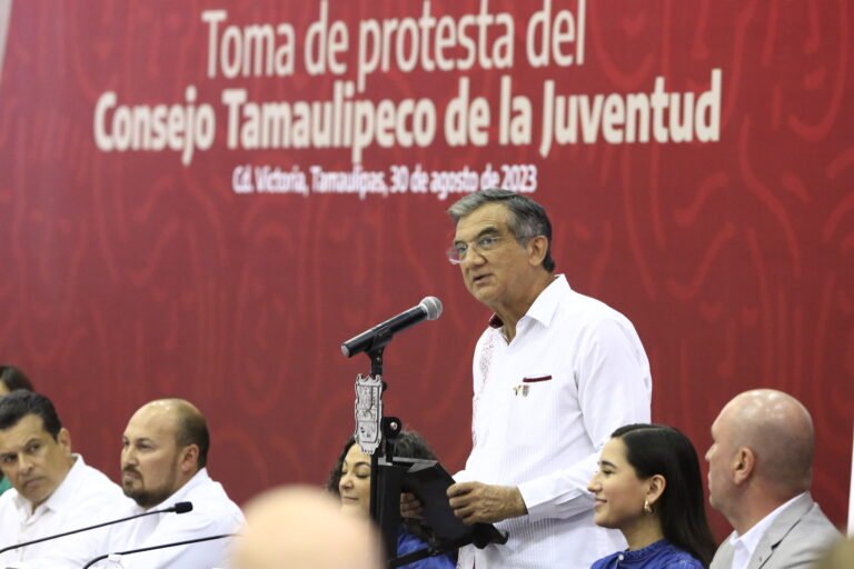 A trabajar, invita Gobernador a jóvenes, para disminuir desigualdad