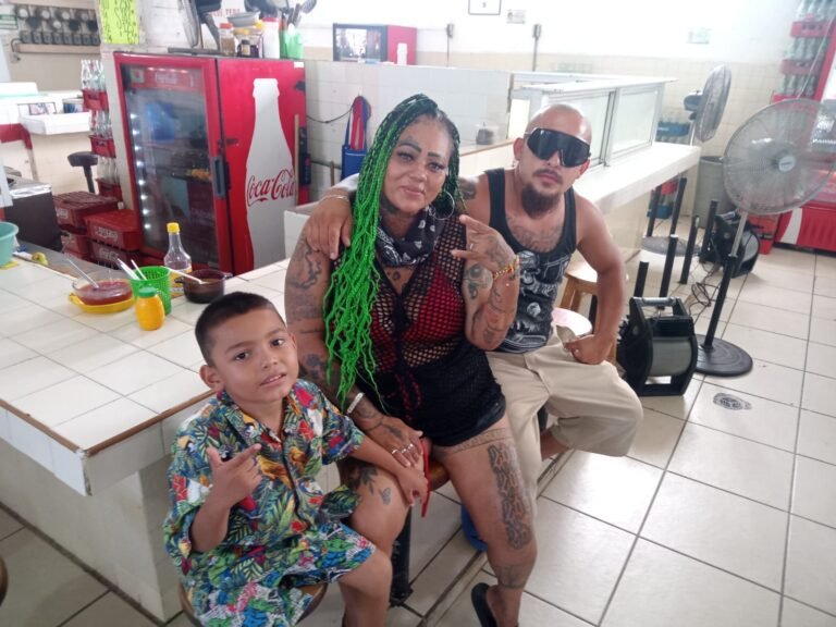 Turistas regios siguen en la zona sur