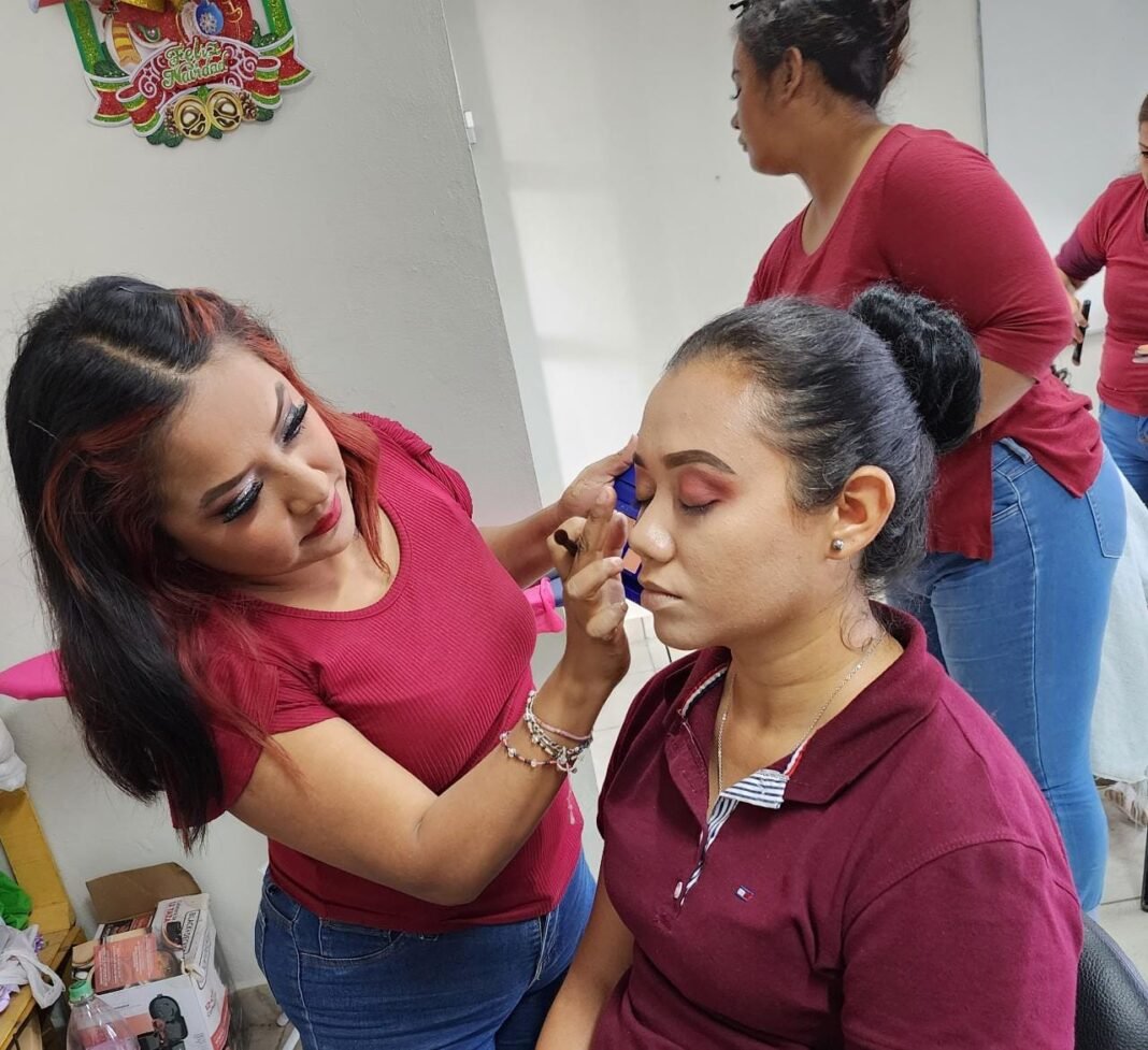 INICIAN CURSOS GRATUITOS EN LA CASA DE LA  CULTURA DE PUEBLO VIEJO