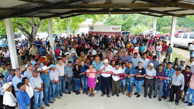 NÉSTOR Y CELESTINO BENEFICIAN A HABITANTES DE MÁS COMUNIDADES RURALES EN TEMPOAL
