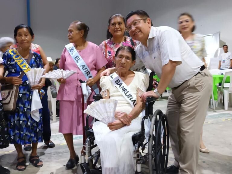Magno evento del Día del Adulto Mayor en Tantoyuca