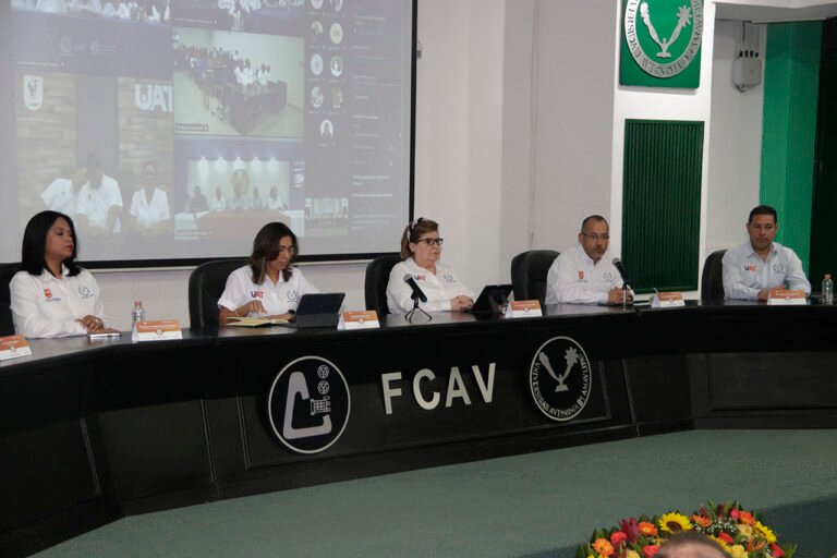 Docentes de la UAT comparten experiencias pedagógicas exitosas