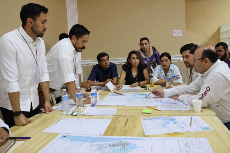 ABOGA OSCAR GUZMÁN DE PAZ POR UNA  MAYOR INTEGRACIÓN REGIONAL