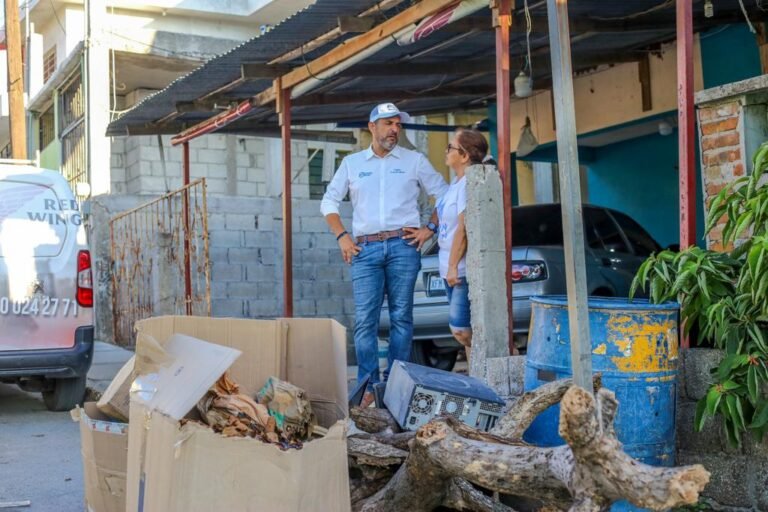 Realiza Pepe Scheckaibán jornada Diciendo y Haciendo en zona norte de Tampico