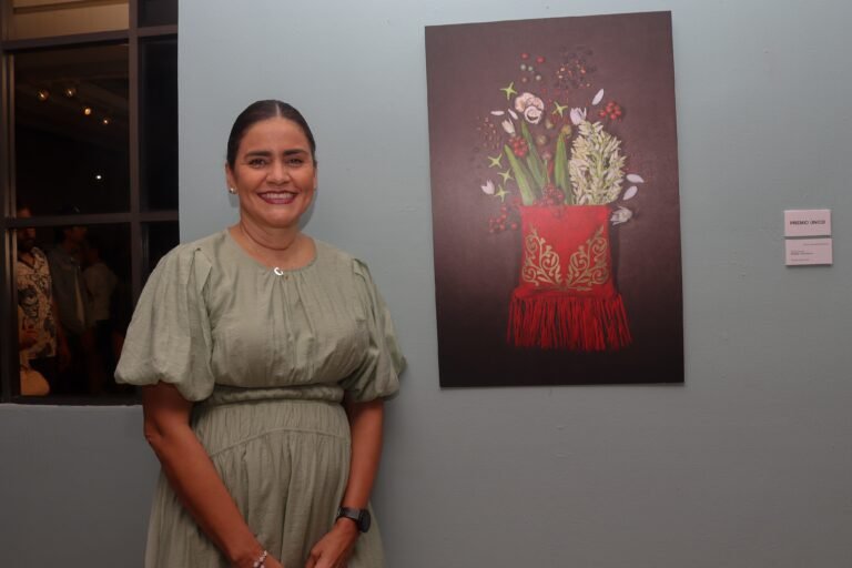 Premia Chucho Nader a Ganadores del Certamen Regional de Fotografía «Nacho López»