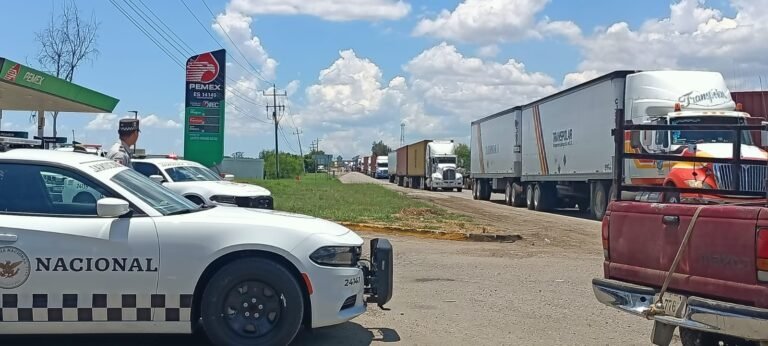 Protestarán Transportistas contra ASIPONA por un pésimo trato en carga y descarga de mercancías