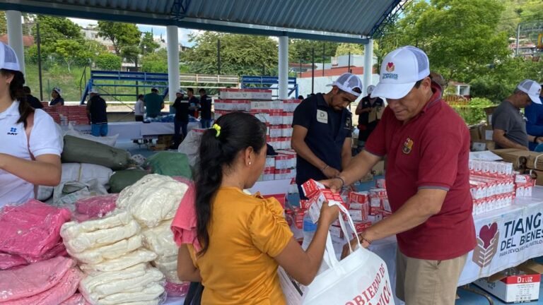 Realizan Tianguis del Bienestar en Tantoyuca