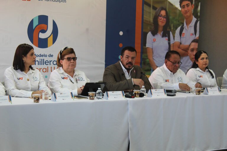 Presenta UAT nuevo modelo de bachillerato a preparatorias incorporadas