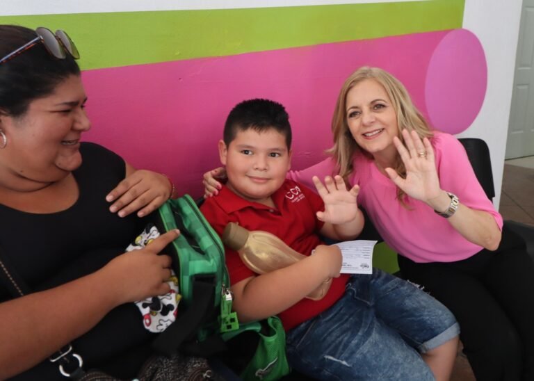 Refrenda Aída Féres de Nader Apoyo a las Personas con Discapacidad