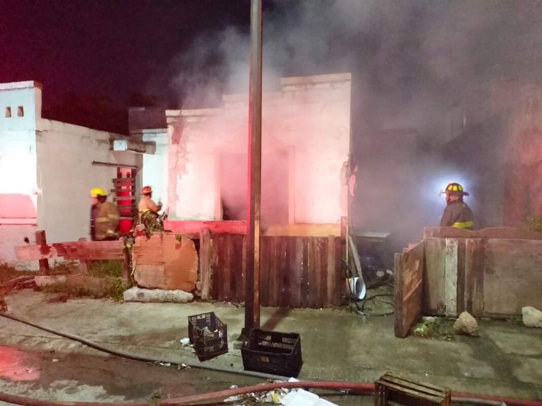 Se incendia vivienda en el sector Arboledas de Altamira