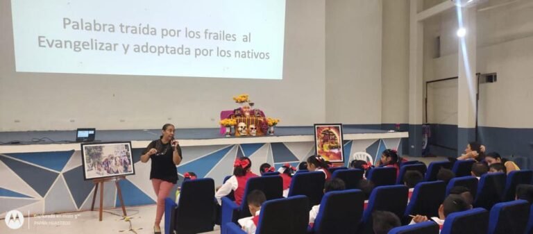 Mediante platicas a jóvenes fortalecen la tradición de día de muertos