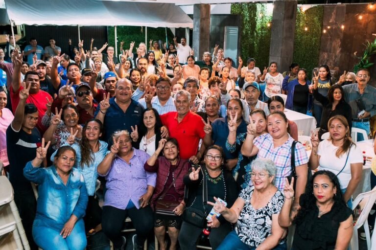 FORTALECE JUVENAL HERNÁNDEZ LLANOS SU RED DE AMIGOS EN SECTOR MIRAMAR