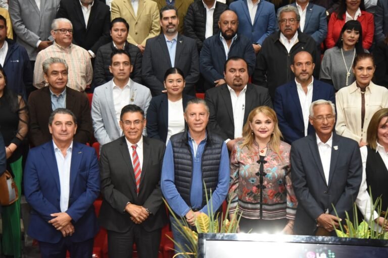 Reconoce Chucho Nader Participación de la Industria de la Construcción en el Progreso de Tampico