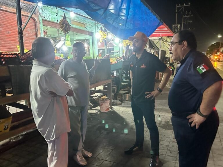 Realiza Transito operativo para verificar maniobras de carga y descarga de mercado se realicen a tiempo