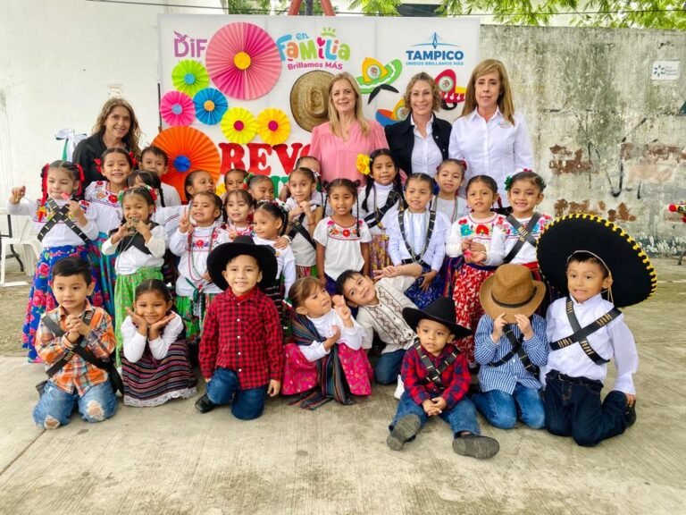 Celebra DIF Tampico el 113 Aniversario de la Revolución Mexicana
