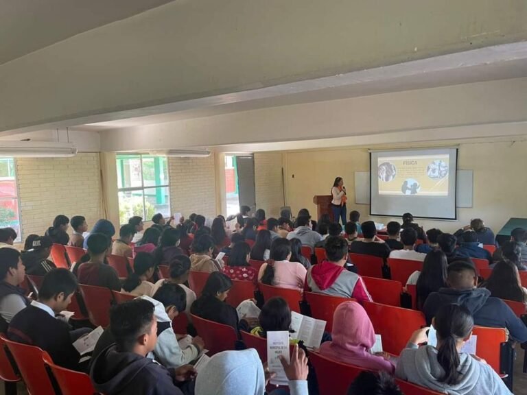 IMM continúa impartiendo pláticas sobre violencia de género