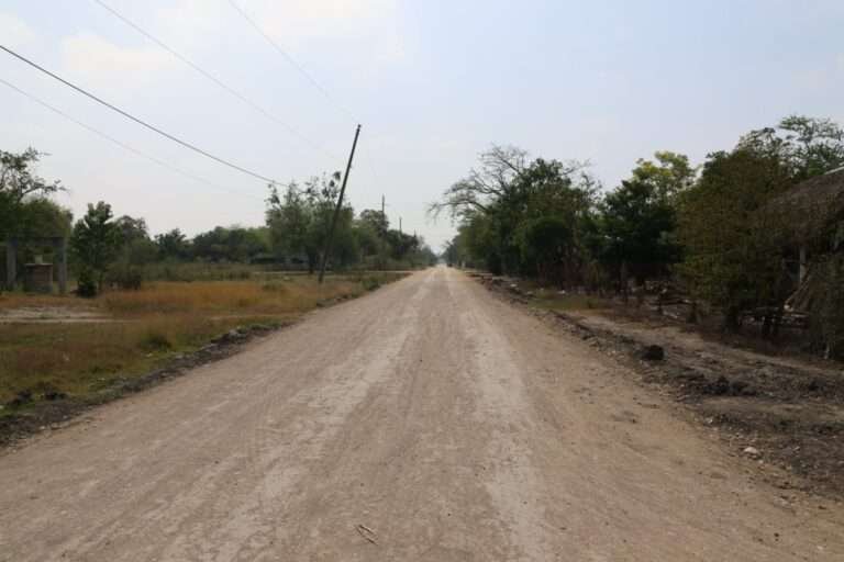 GOBIERNO MUNICIPAL REHABILITA CALLES DE LA LOCALIDAD DE OVIEDO.