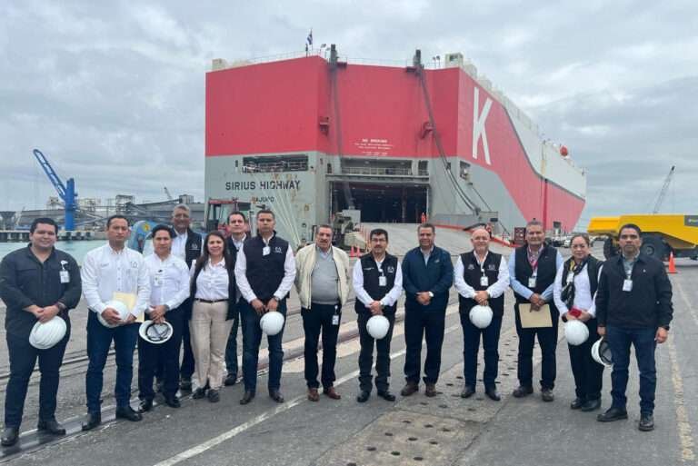 El rector Dámaso Anaya sostiene acuerdos de la UAT con el sistema portuario de Altamira