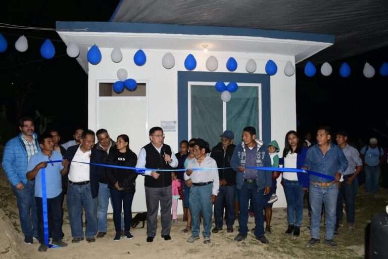 Beneficia JGA a varias familias con cuartos dormitorio en la zona rural