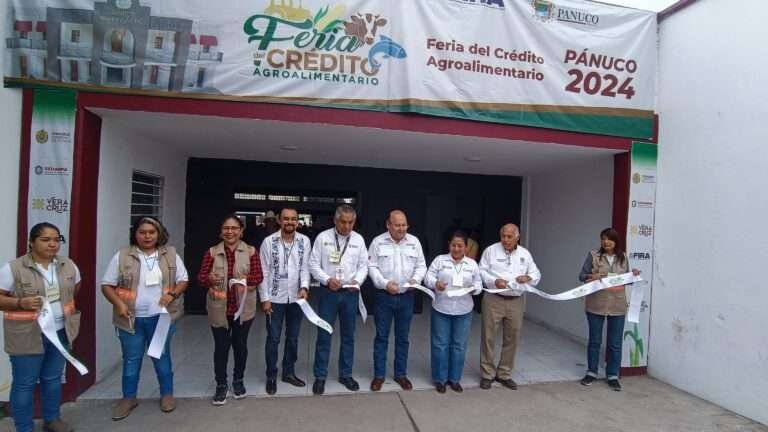 INAUGURA OSCAR GUZMÁN FERIA DEL CRÉDITO AGROALIMENTARIO