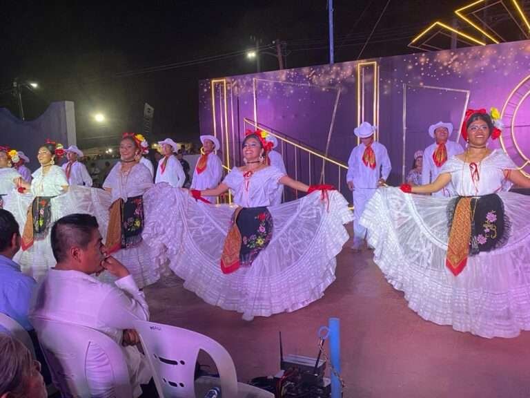 Clausura CBTA 136 los eventos culturales en Expo-Tantoyuca 2024