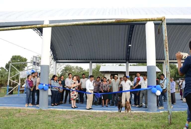 Entrega JGA  más obras de beneficio social