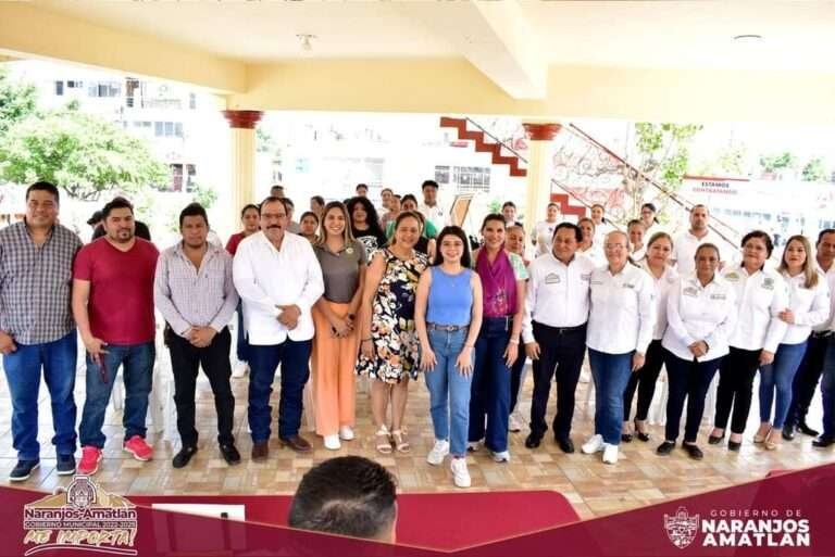 CONCURRIDA FERIA DEL EMPLEO EN NARANJOS, VER. 