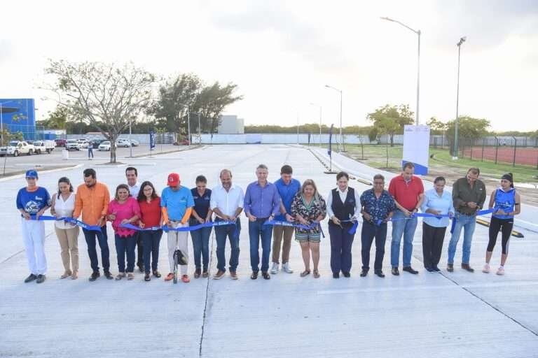 Inaugura Chucho Nader Amplio y Moderno Estacionamiento en Acceso Sur de la Ciudad Deportiva