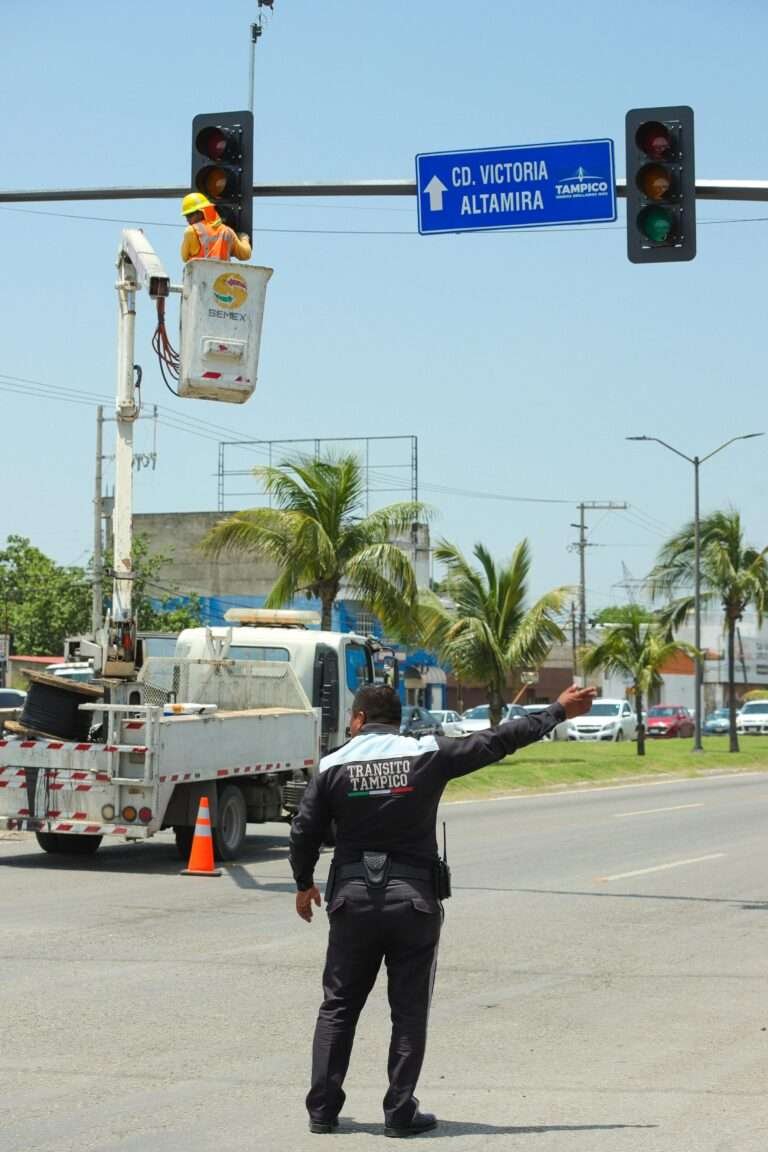Continúa la Modernización en la Red de Semáforos de Tampico