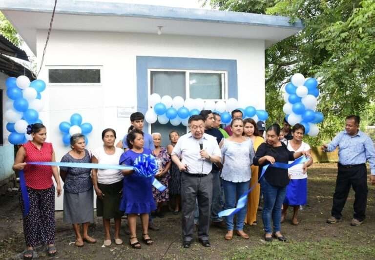 Inaugura JGA cuartos dormitorio en la localidad El Palmito