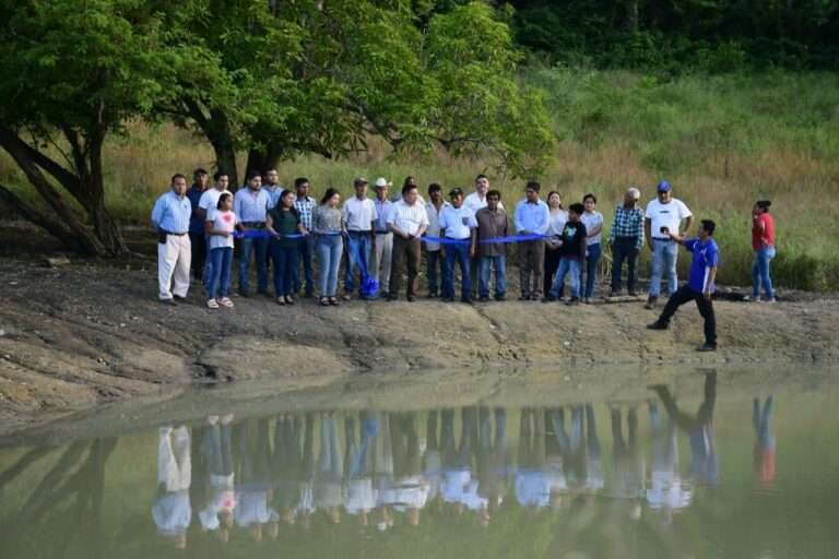Inauguró JGA obra de construcción de presa