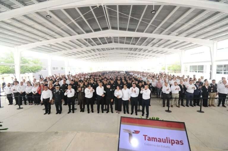 Preside gobernador ceremonia de graduación de cadetes que se incorporan a la Guardia Estatal