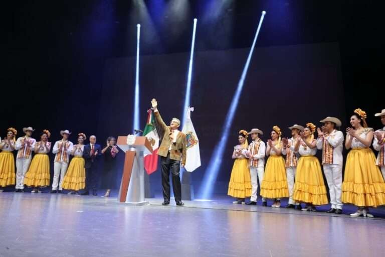 Inaugura Américo el XXII Festival Internacional en la Costa del Seno Mexicano