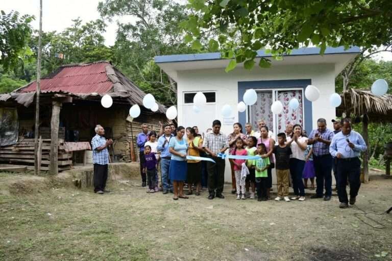 Benefician a más familias con cuartos dormitorio