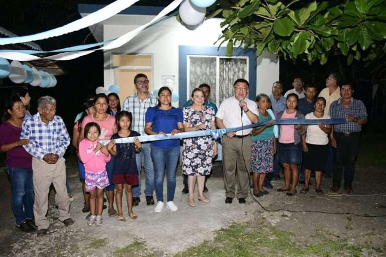 Siguen apoyando a familias con el programa a la vivienda