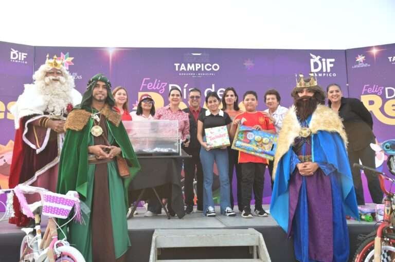 Fortalece Mónica Villarreal Integración Familiar con Festivales de Día de Reyes*