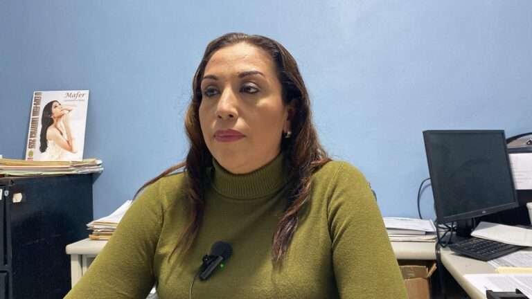 ¡Por enésima vez! sin formatos en el Registro Civil de esta ciudad.