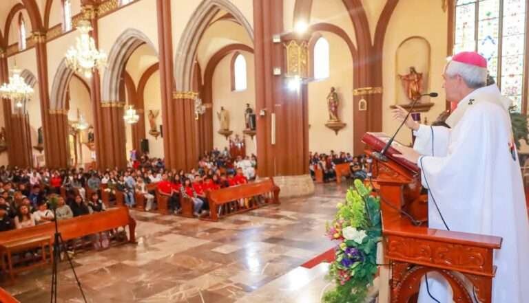 La Fiesta de la Candelaria invita a apartarse del estilo de vida consumista y egoísta de cada ciudadano: Iglesia Católica