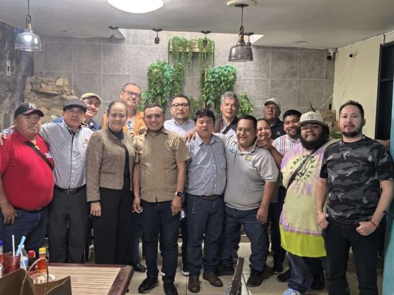 Diputada Begoña Canales festeja a  Periodistas en Pánuco 