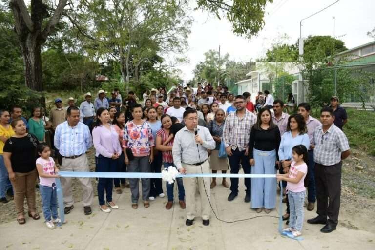 Imparable el mejoramiento en los caminos rurales